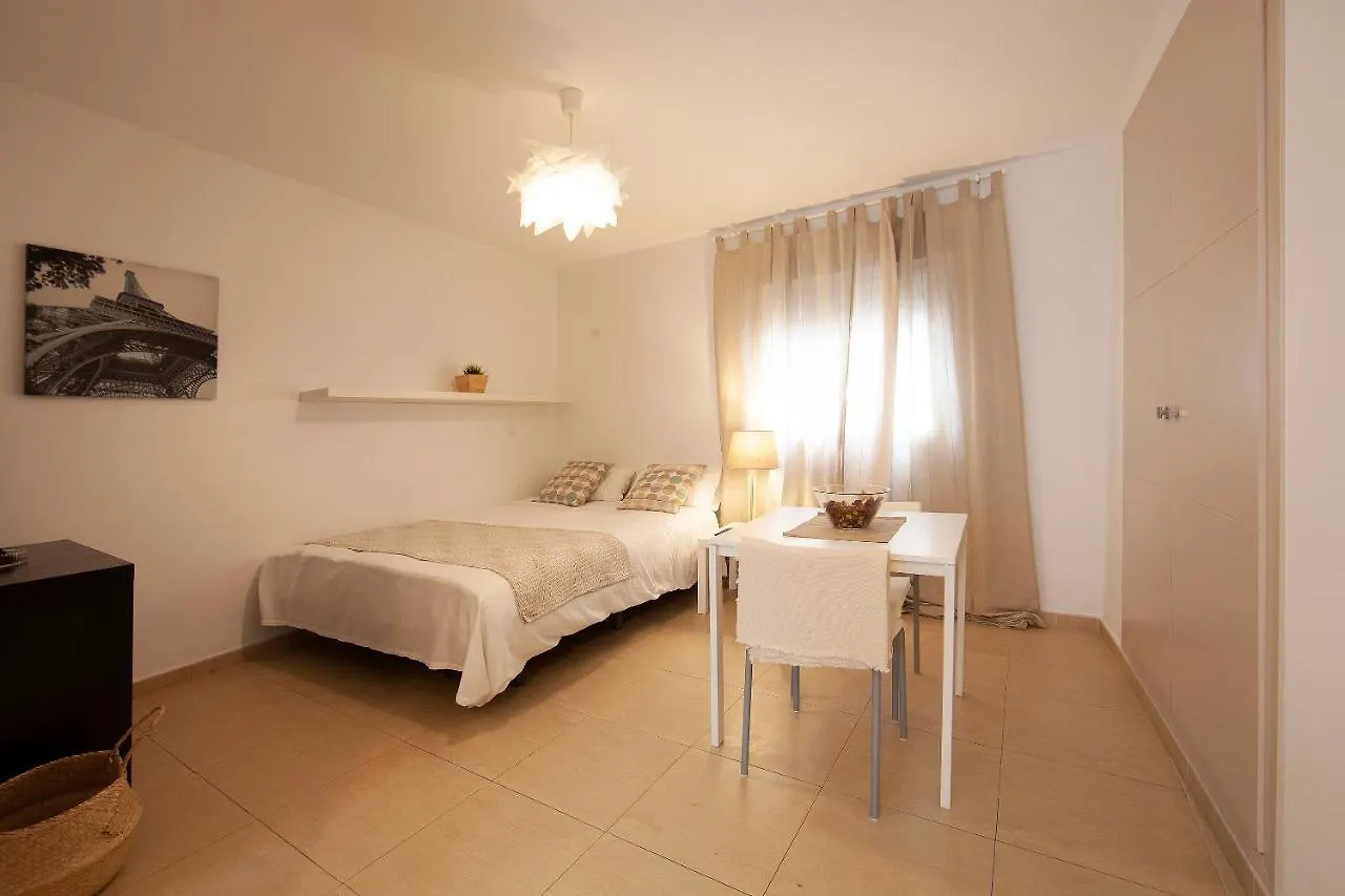 Fun Building Studios By Homeabout Malaga 0*,