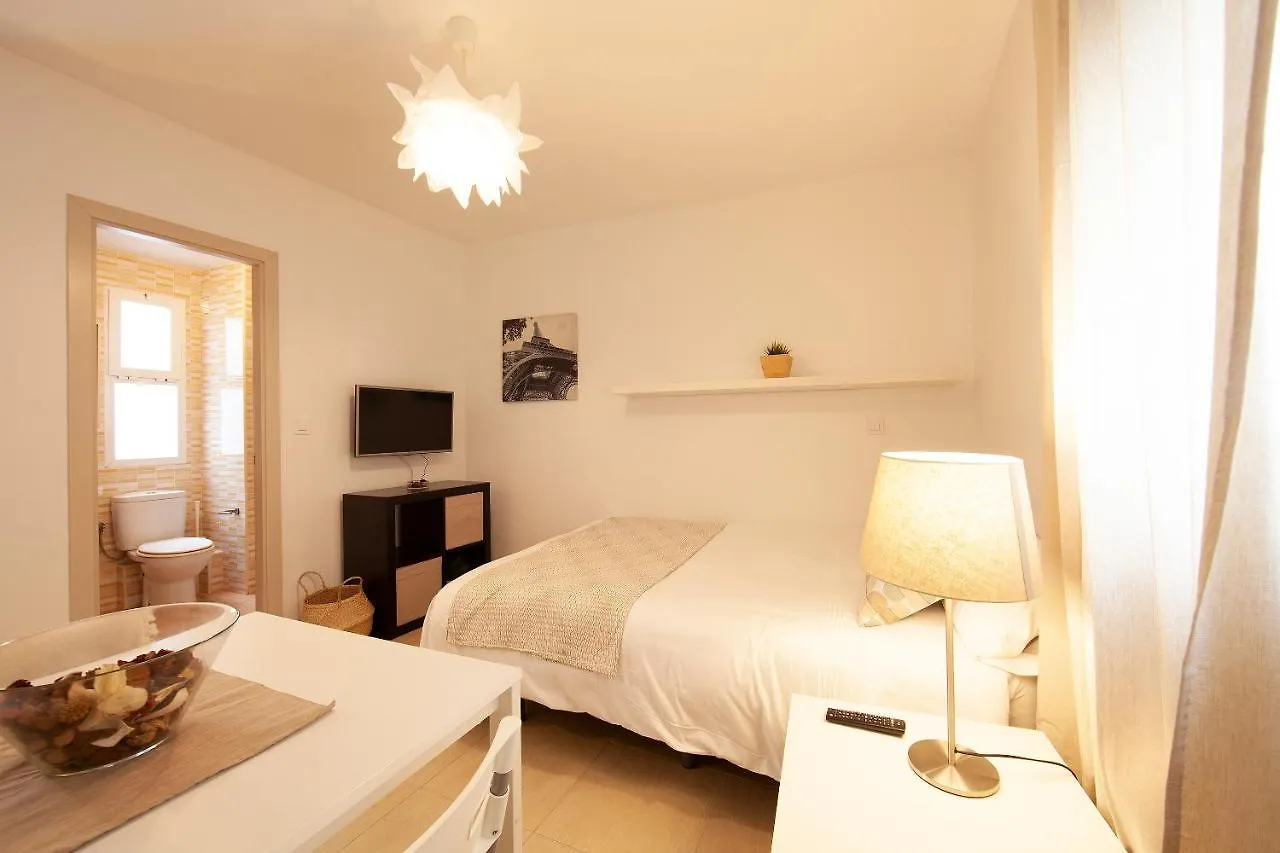 Fun Building Studios By Homeabout Malaga Apartment