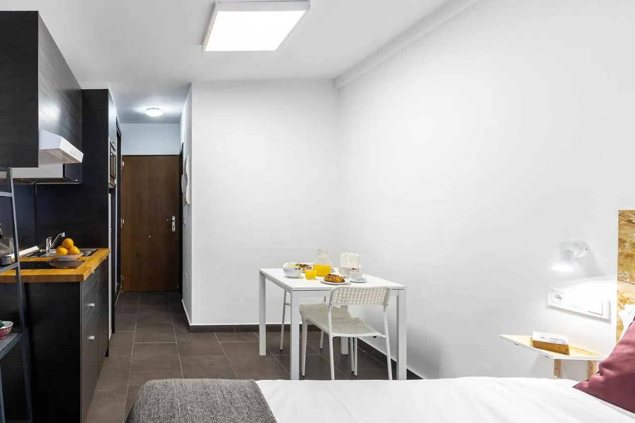 Apartment Fun Building Studios By Homeabout Malaga