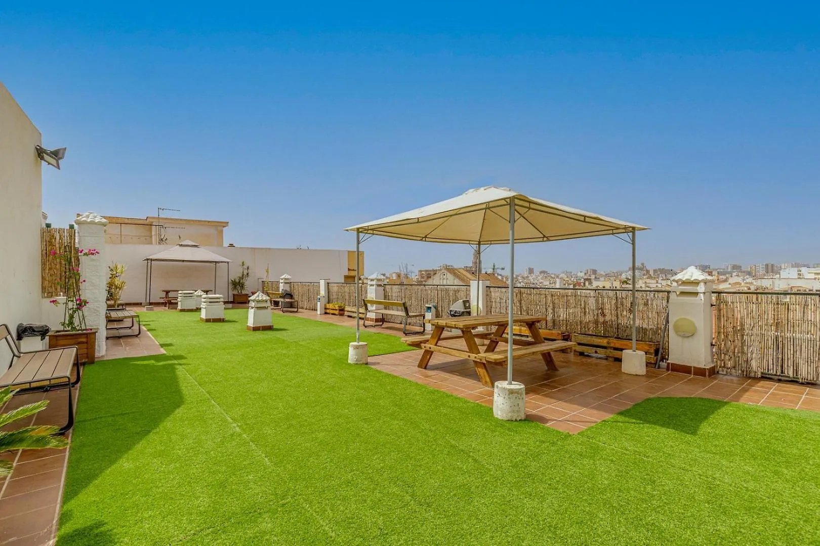 Apartment Fun Building Studios By Homeabout Malaga